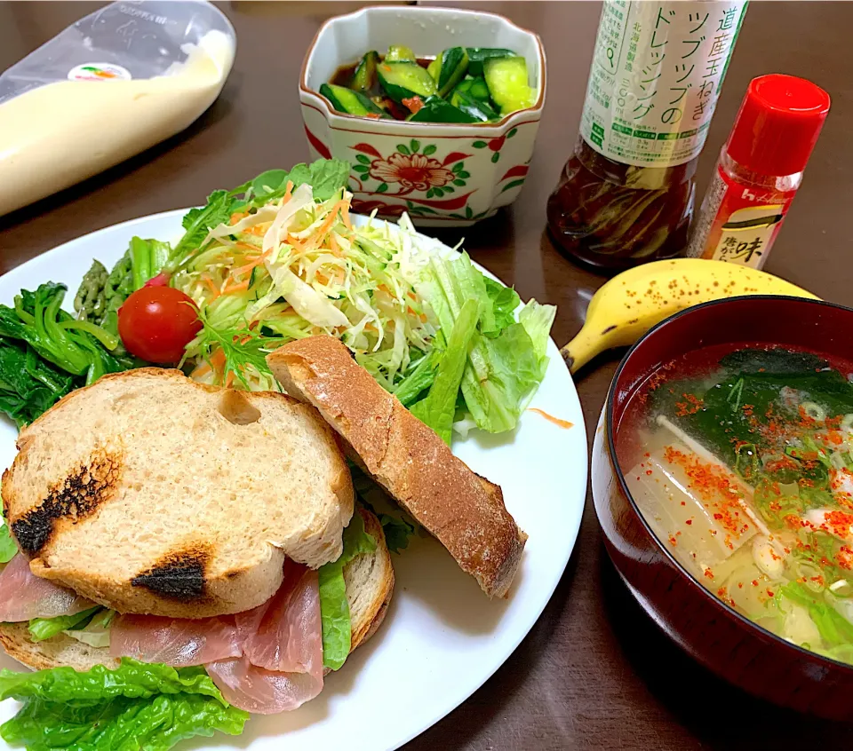 朝ごパン🍞🥗|がおりんさん