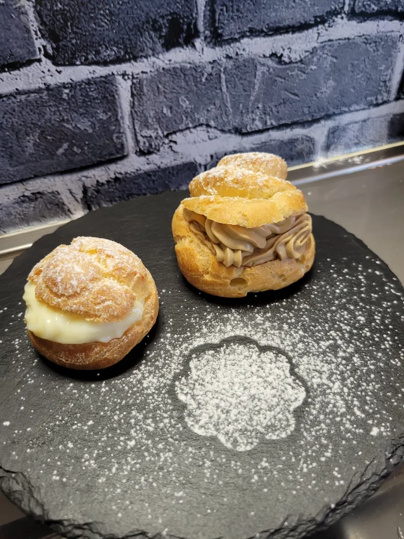 Snapdishの料理写真:choux a la creme|Sakura Sacuraさん