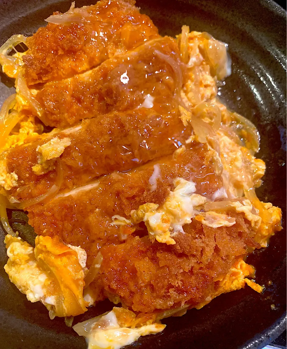 カツ丼　ご飯に乗せたら🍚|みうのすけさん