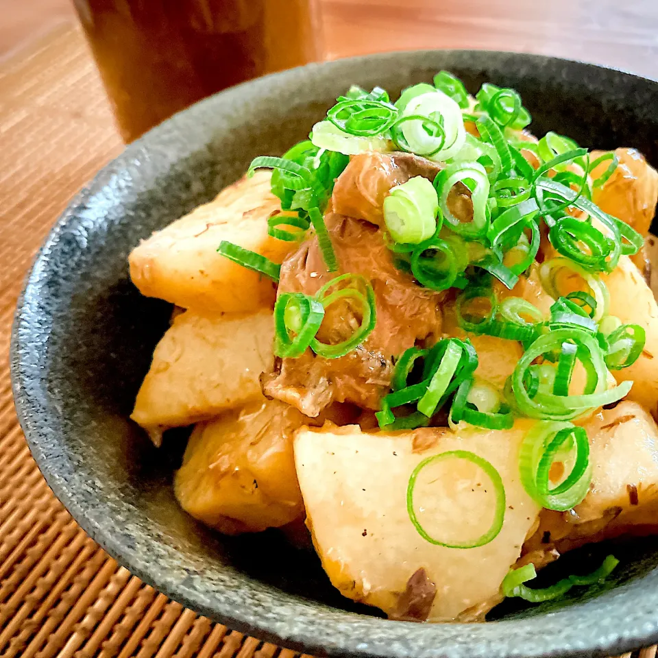 梅仕事の名残りで🍀サバ缶と長芋の炊いたん|にゃんぺこさん