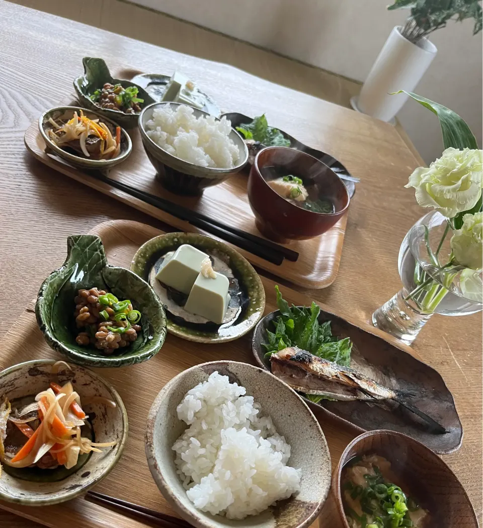 朝食　ヒメアジの柚子南蛮漬け　トビウオの塩焼き　真鯛のアラ味噌汁|izunさん