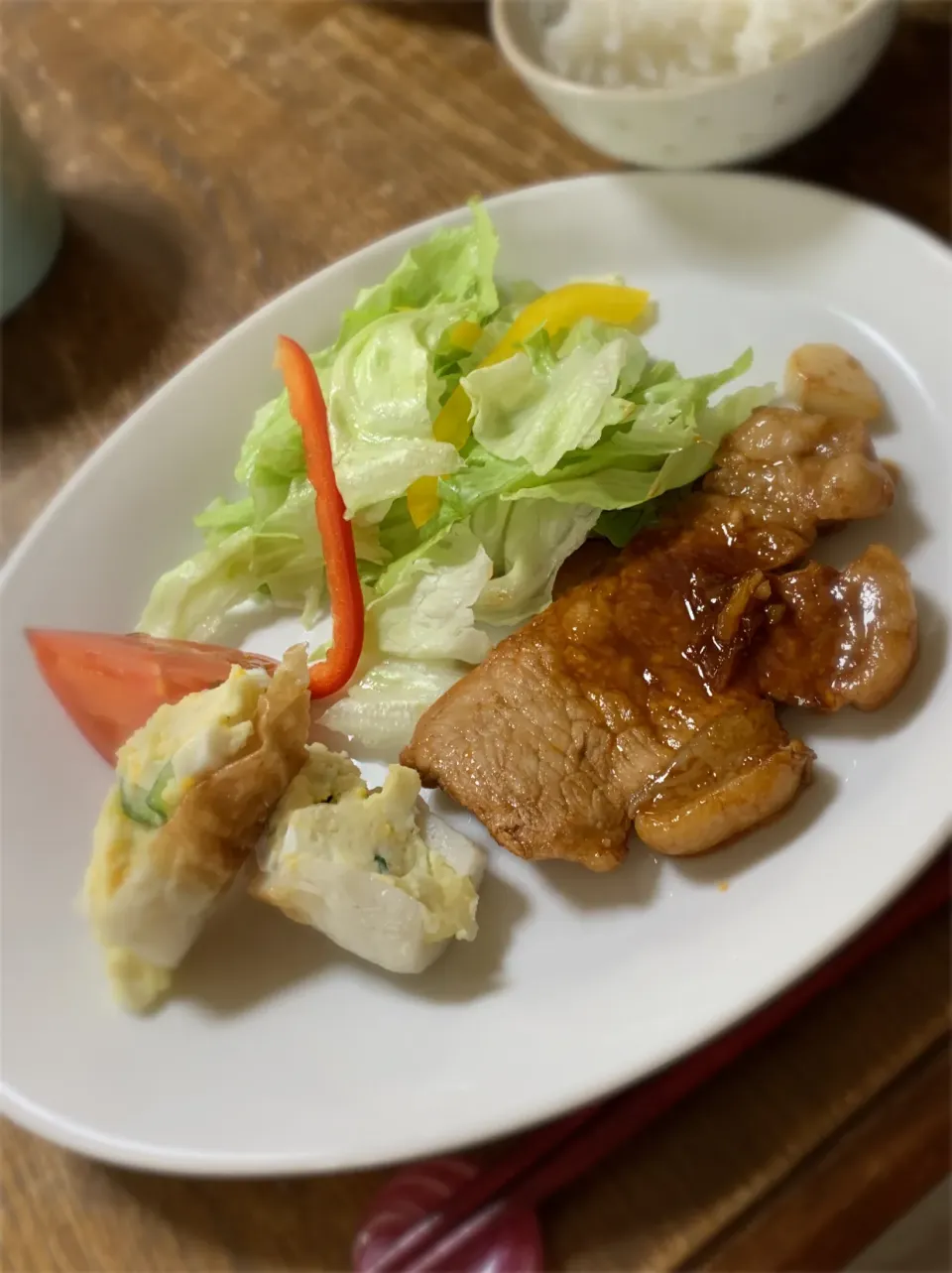 トンテキ・サラダ・サラダちくわ・味噌汁・ご飯|ちびろ菌さん