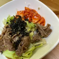 Snapdishの料理写真:残り物集めたら絶品丼|yoshimiさん