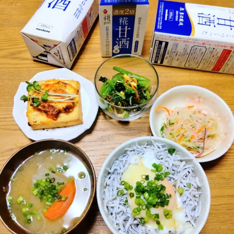 『しらすどどーん 甘酒ごま和えとお味噌汁』|seri-chanさん