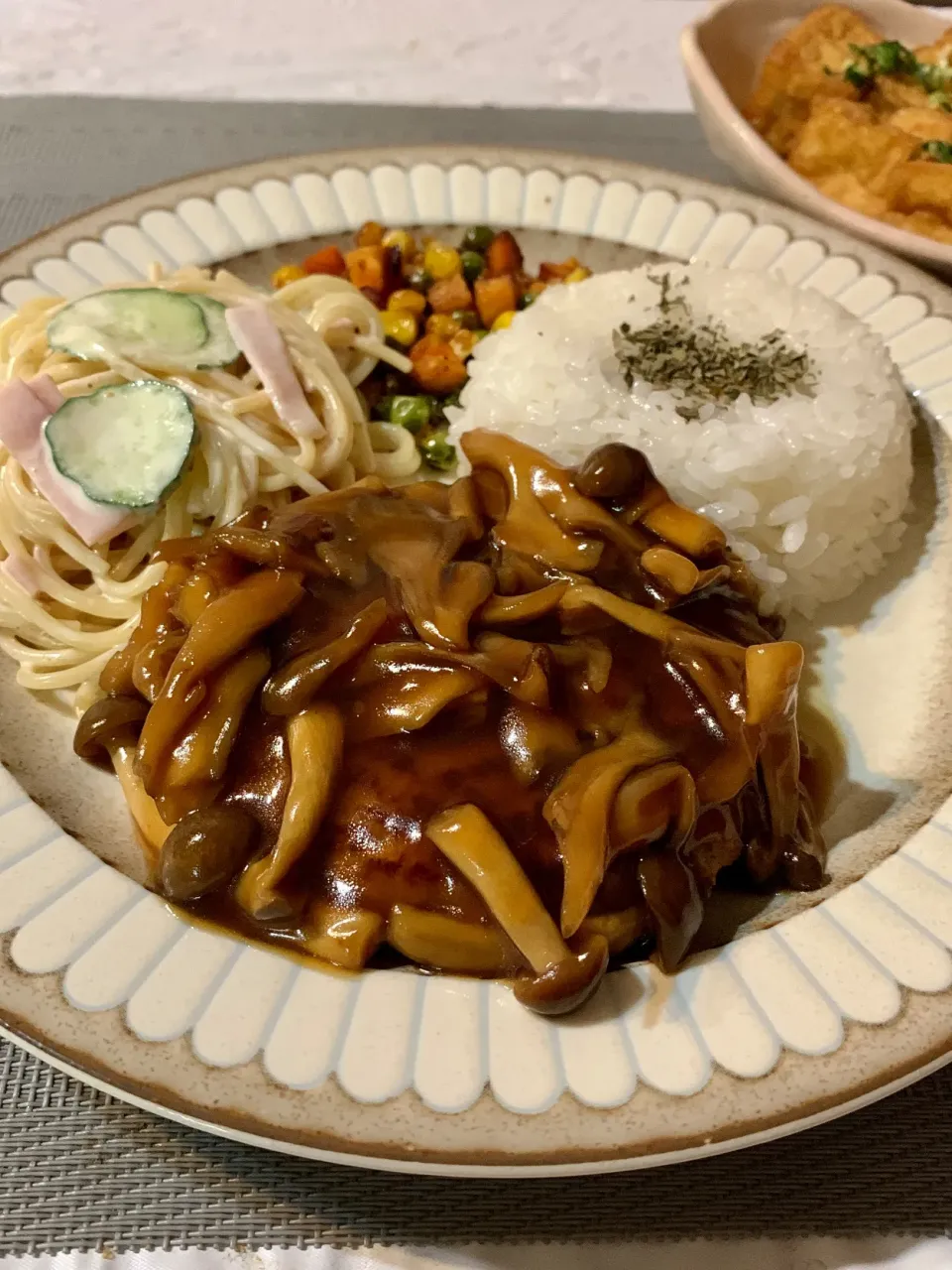 きのこたっぷり照り焼きハンバーグプレート|Naomiさん