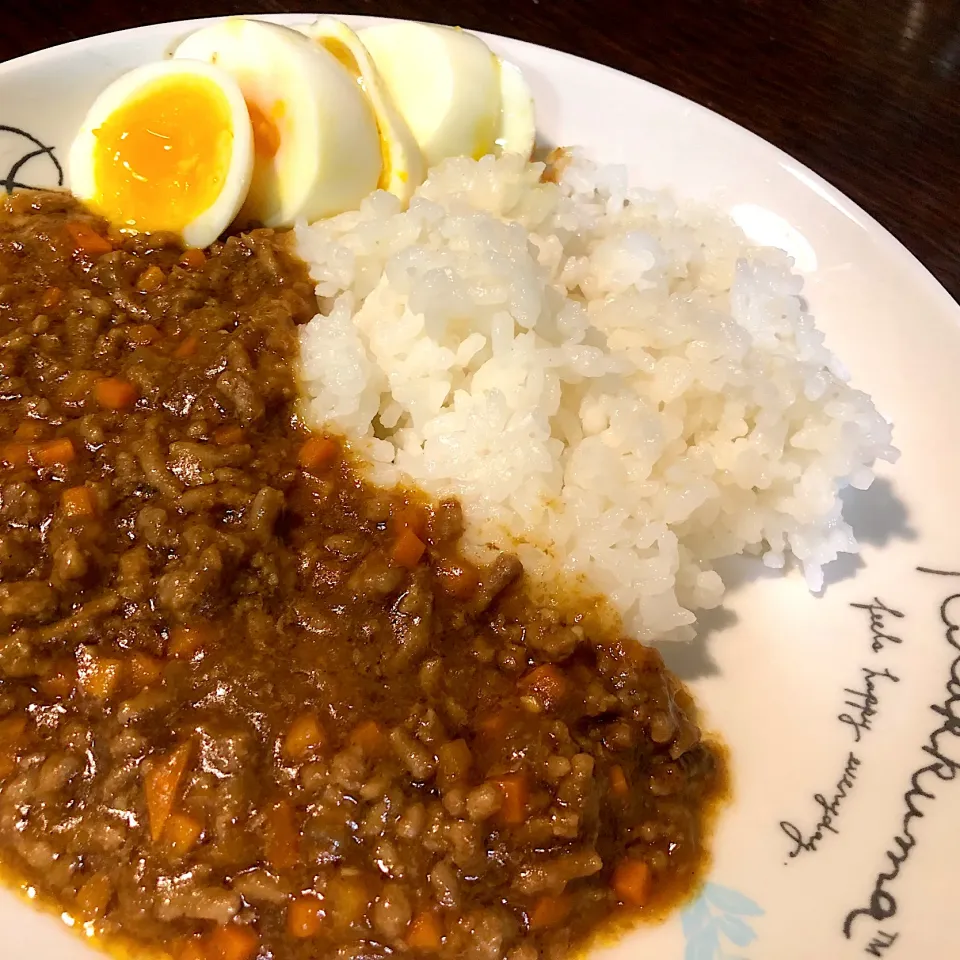 キーマカレー ゆで卵付き|もちこさん