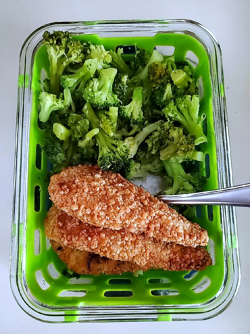 Chicken Tendies n Broccoli|Ashさん