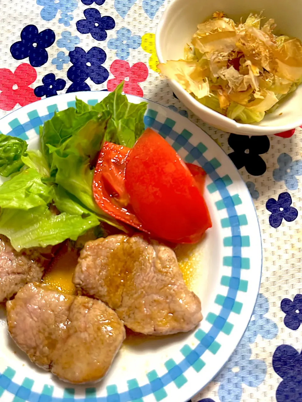 豚ヒレ肉のバター醤油焼き　トマト🍅　レタス🥬　焼き茄子🍆|4jinoanataさん