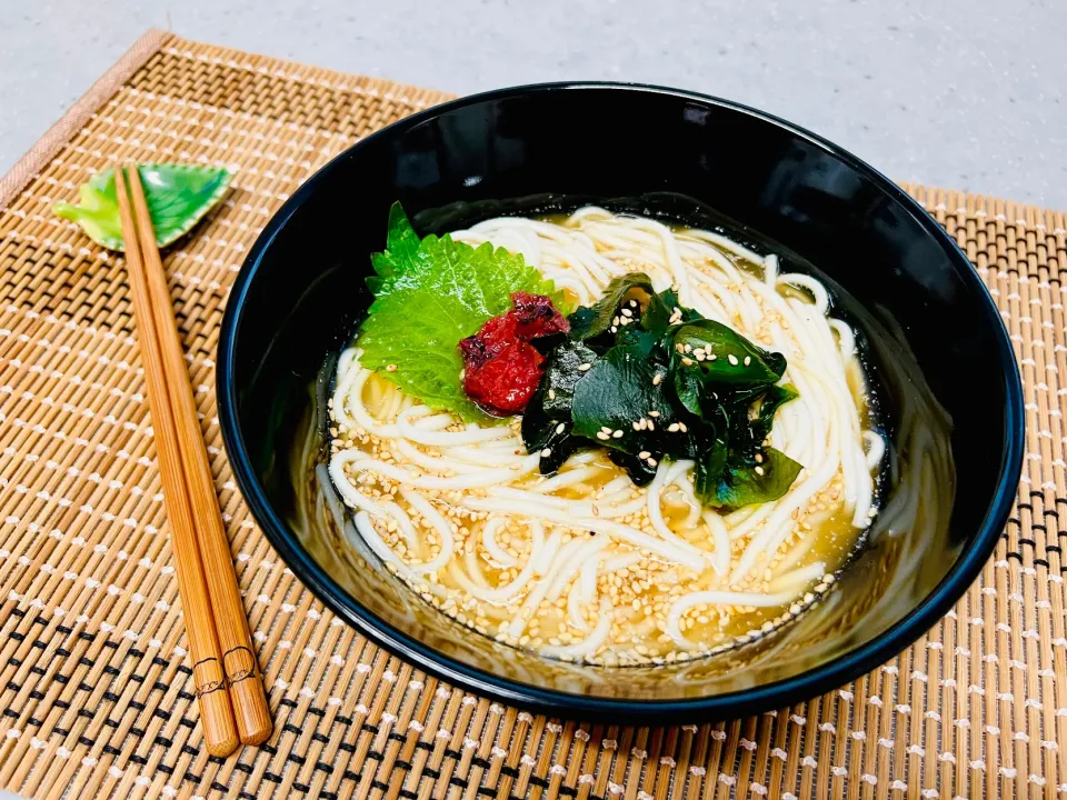 マルコメ キッチンさんの料理 梅わかめうどん|バシュランさん