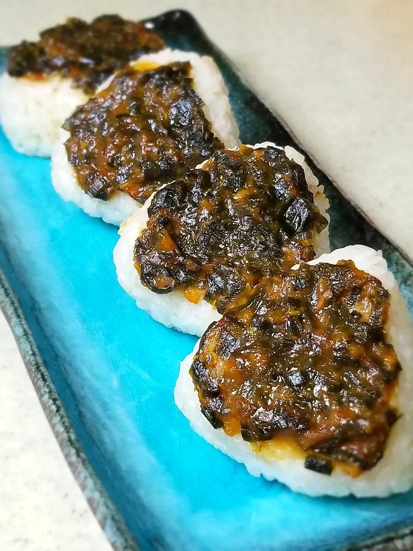 ニラ味噌焼きおにぎり🍙|ぱんだのままんさん