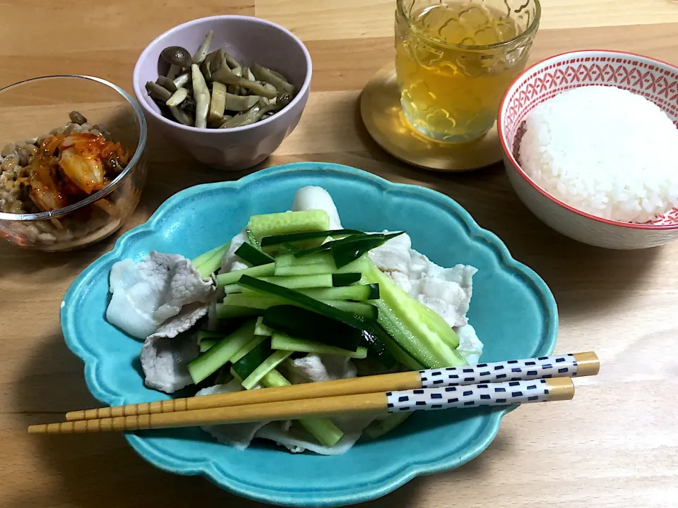 Snapdishの料理写真:豚しゃぶ|saknさん