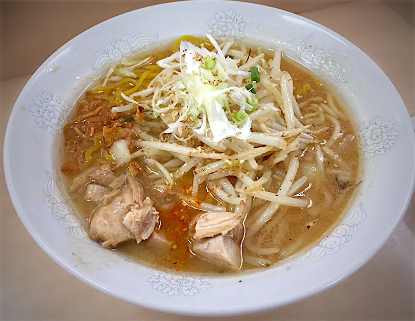 味のラーメン 赤門
ワンコイン味噌ラーメン|🌻ako ·͜·♡peco🌻さん