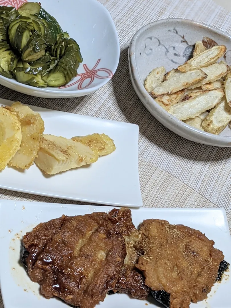 Snapdishの料理写真:とだともさんのお料理からのジュンコバイヤーさんのお料理　箸休め♡蛇腹きゅうりの箸休め|f.1125beさん