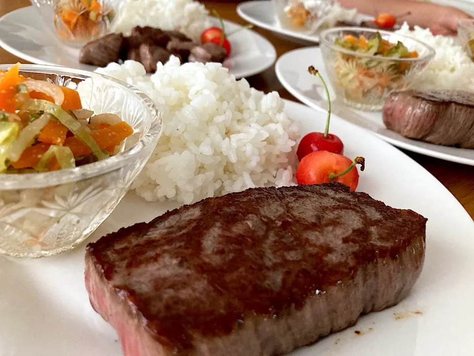 Snapdishの料理写真:＊父の日＊黒毛和牛ステーキ🥩＊|＊抹茶＊さん