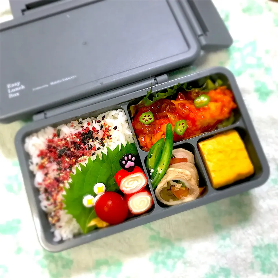 SJK弁当🍱〜エビチリ・玉子焼き・野菜肉巻き・カニカマチーズくるくる|華恋さん