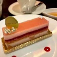 桃のケーキ|みもたんさん