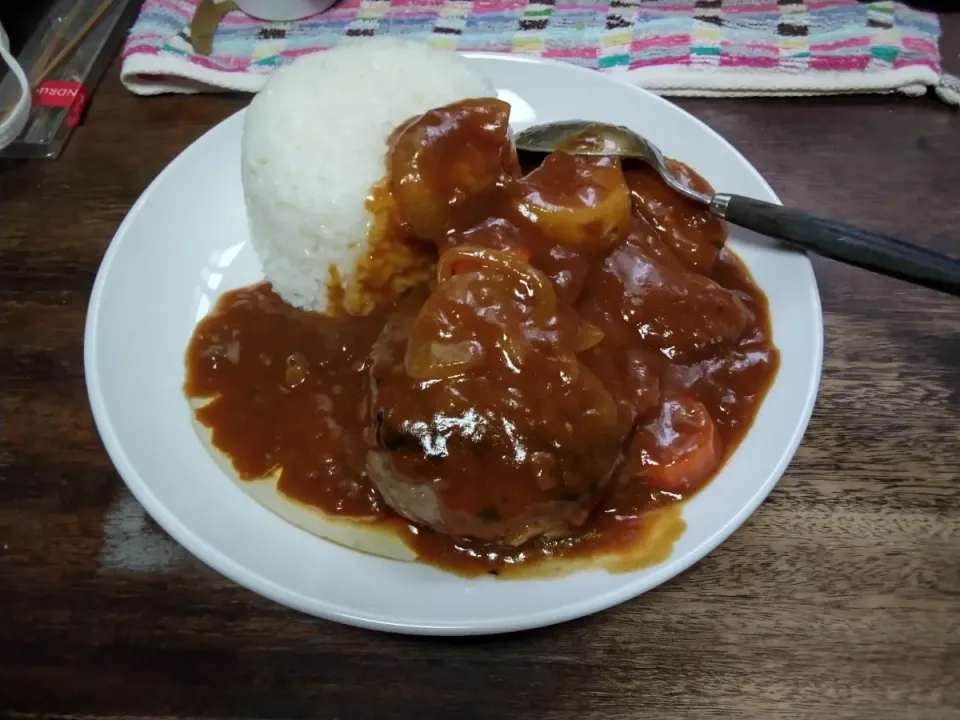 ハンバーグカレーライス🍛|にんにくと唐辛子が特に好き❤️(元シャリマー)さん