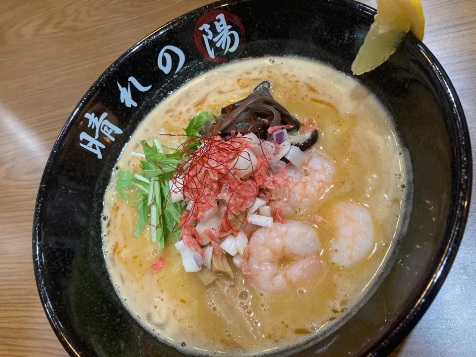 Snapdishの料理写真:トムヤムラーメン|晴れの陽さん