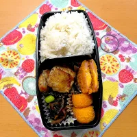 Snapdishの料理写真:息子のお弁当|まーるるさん