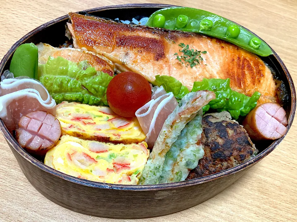 Snapdishの料理写真:鮭弁当|ちかちかさん