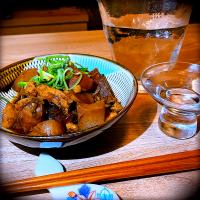 名古屋酒の肴　八丁味噌のどて煮で🍶一杯