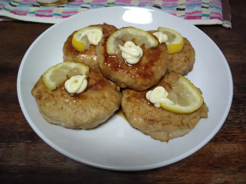 小豆🌼さんの料理 鶏マヨつくねをアレンジしてごぼうも加えました🤗|にんにくと唐辛子が特に好き❤️(元シャリマー)さん