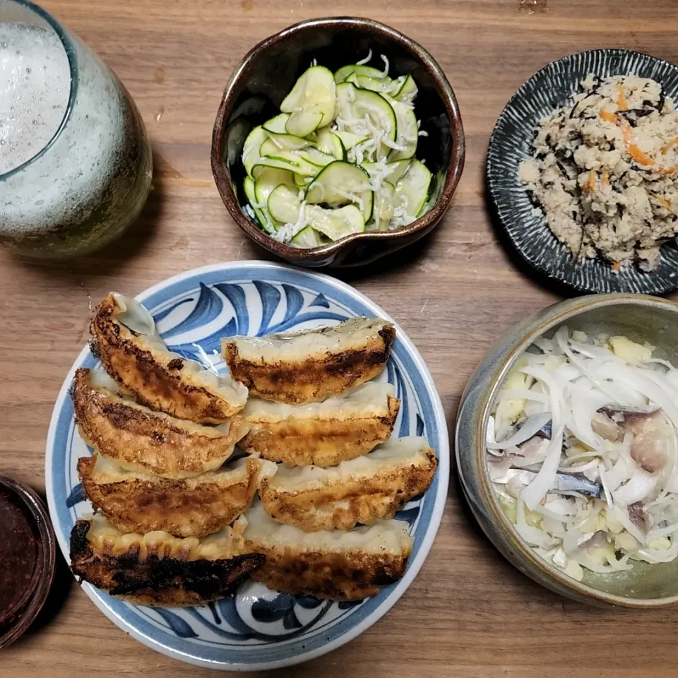 20220623
浜松餃子
鯖入りポテトサラダ
ズッキーニのナムル
卯の花|noccoさん