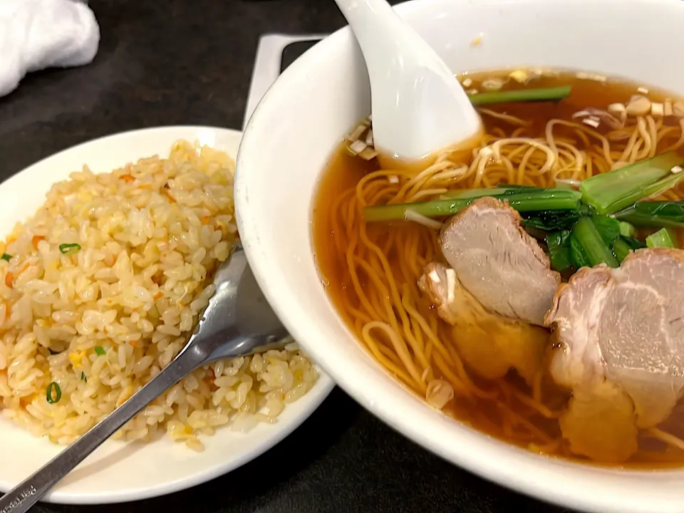 チャーシュー麺+半チャーハン|vhjさん