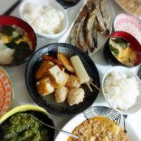 夕食(*^^*)
麻婆豆腐
煮物(鶏団子、こんにゃく、がんも、さつま揚げ)
ししゃも焼
山形だしきゅうり
ワンタンとワカメの卵スープ