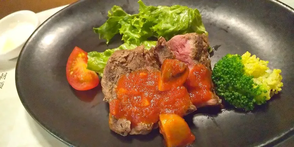 トマトソース🍅かげステーキ🥩|さくらんぼさん