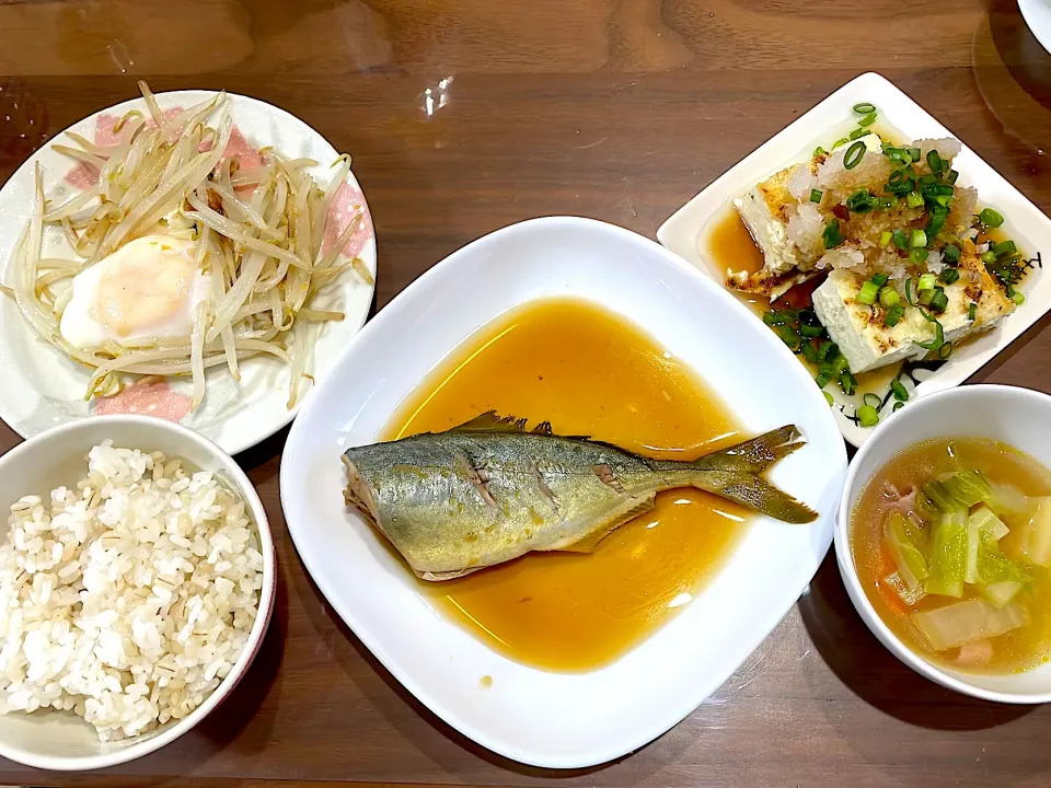 こぞくらの煮付け　野菜スープ　豆腐のおろしポン酢ステーキ　もやしの巣ごもり卵|おさむん17さん