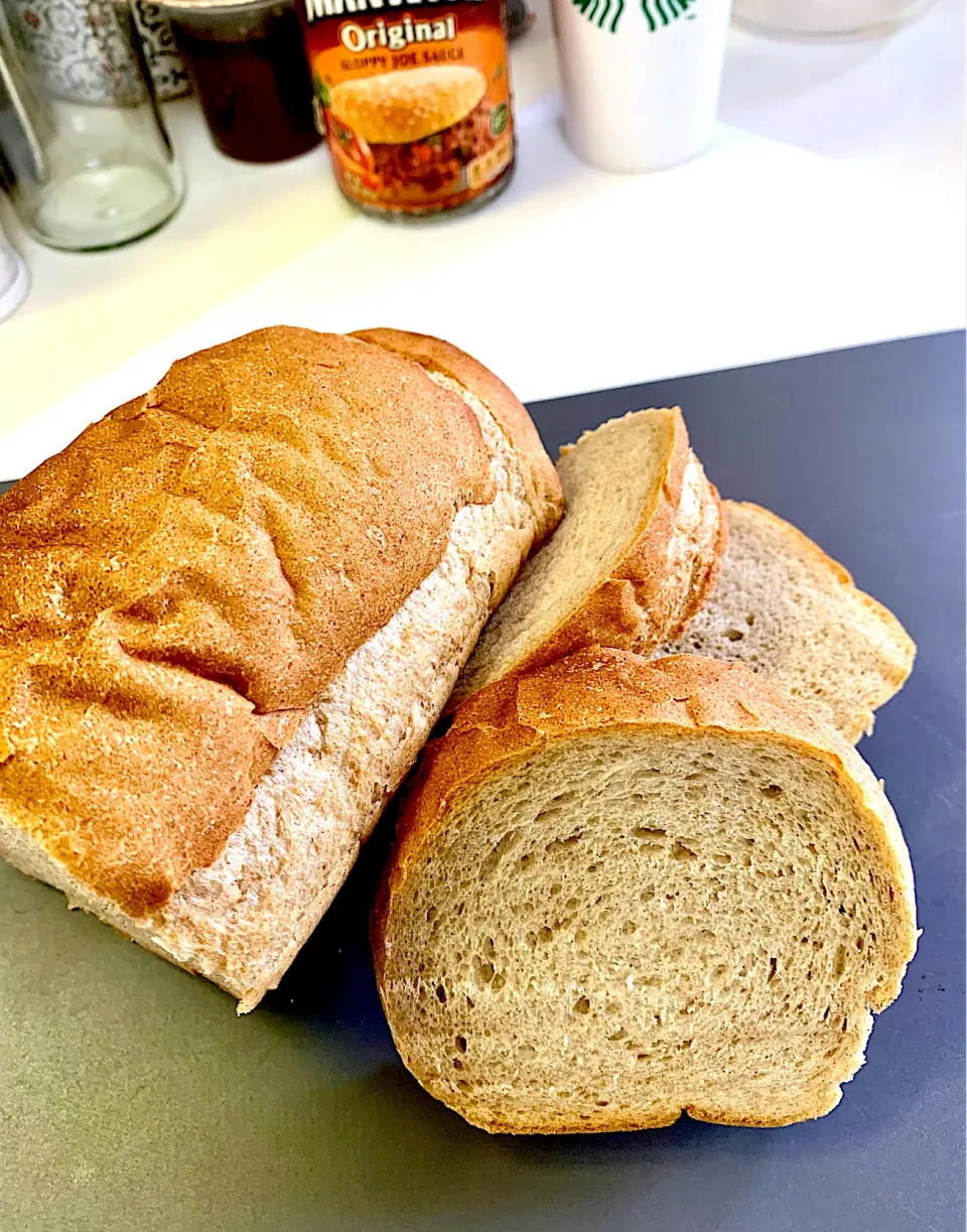 Snapdishの料理写真:40% Rye Sourdough Bread|gonbenさん