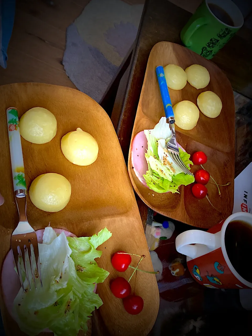 Snapdishの料理写真:ハムサラダ　レモンペッパー　チーズポンデケージョ　さくらんぼ　コーヒー|ch＊K*∀o(^^*)♪さん