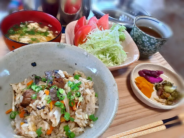 サバ缶（醤油味）炊き込みご飯|びせんさん