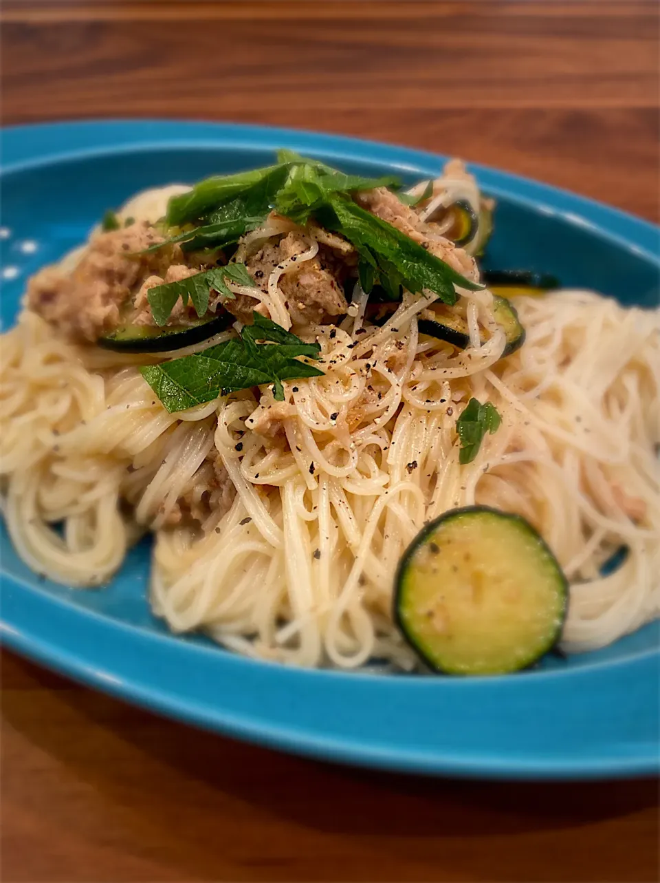 ツナとズッキーニの油ぞうめん|へろへろさん