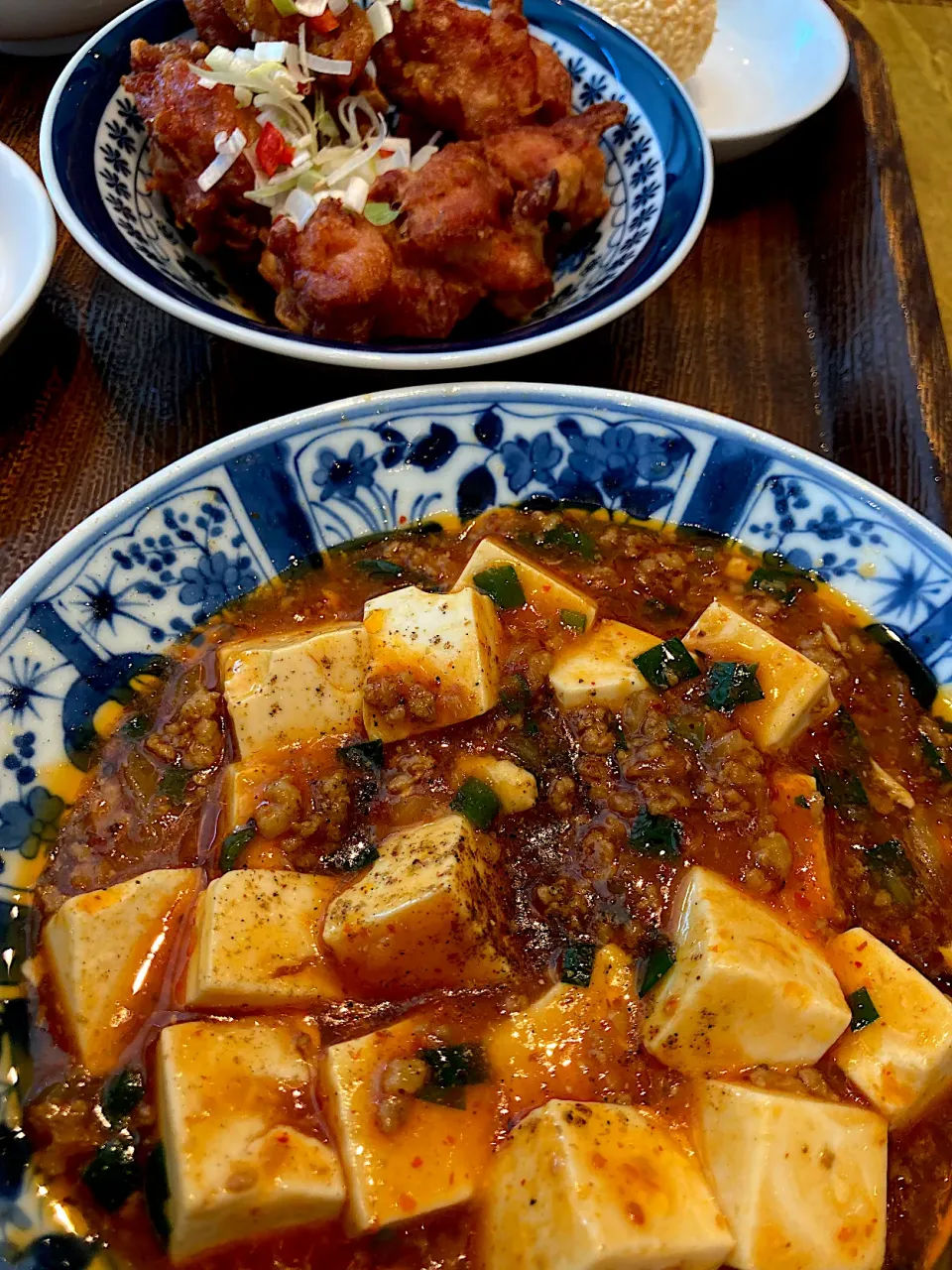 紅虎餃子房の麻婆豆腐に油淋鶏|ツンコロさん