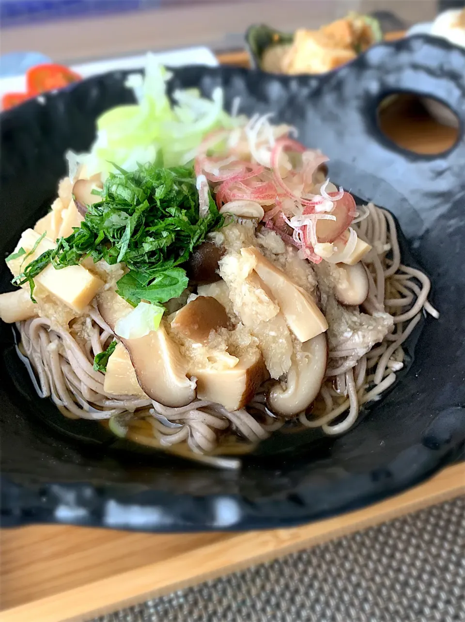 キノコおろし蕎麦🍄|ともえ☆さん