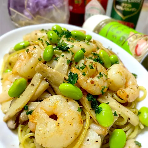 「おうちパスタ バジル」を使ってみたSnapdishの料理・レシピ写真:海老エリンギ枝豆のバジルパスタ🍝