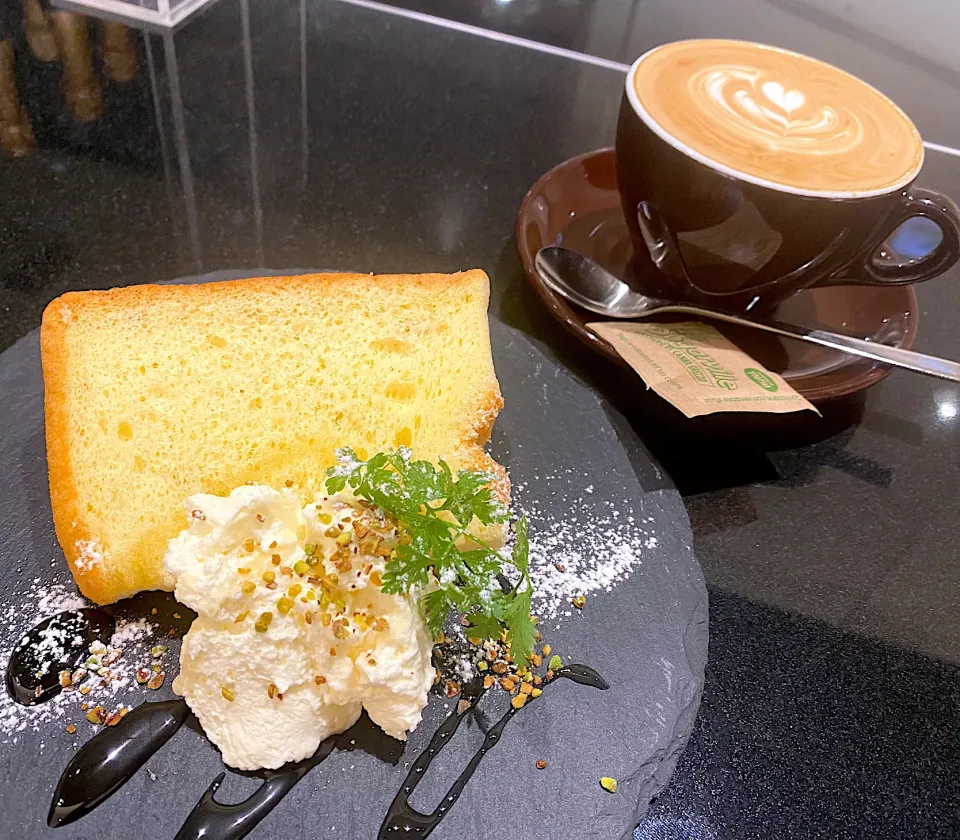 シフォンケーキセット（新宿伊勢丹スタンド）|チルさん