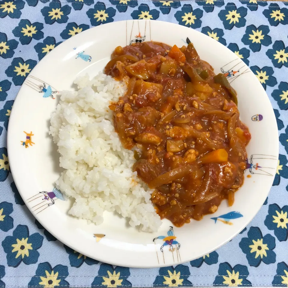 トマトカレー🍅🍛🥄|ここさん