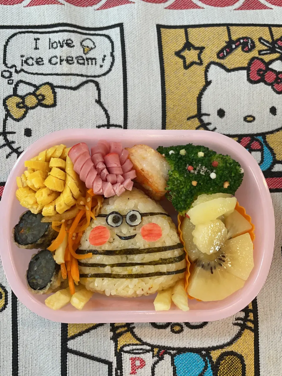 Snapdishの料理写真:ミニオン幼稚園お弁当|リリさん