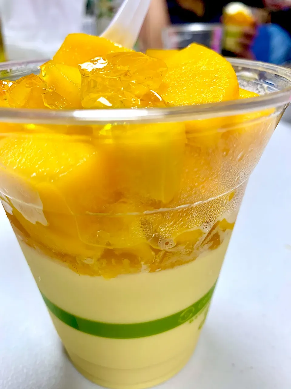 Mango Mousse Lemon Jello Cups|gonbenさん