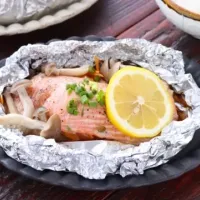 鮭のレモンバターしょうゆホイル焼き|ヤマサ醤油公式アカウントさん