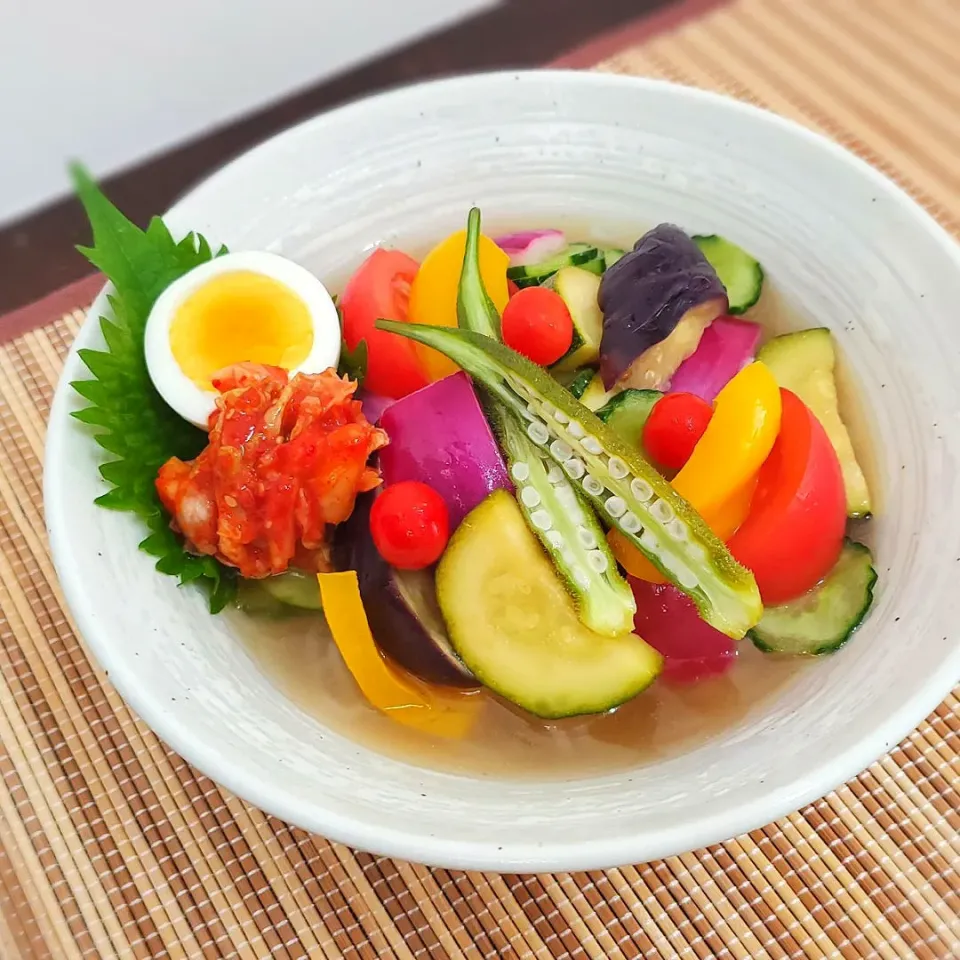 ビタミン補給！
夏野菜のマリネのっけ盛り冷麺  ‪”‬Ｑ( ˙▿˙　)|まぁさん