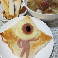 こら！ネズミ男！

右側にネズミ男がいるところを想像してくださいませ。
目玉おやじって鬼太郎の左目だと思っていたら違うみたいですね。
鬼太郎を心配するあまり、自分の目玉に魂を宿らせてこの姿になったとか。
泣ける話ですね。次は茶碗風呂を楽しんでところを描きましょね。