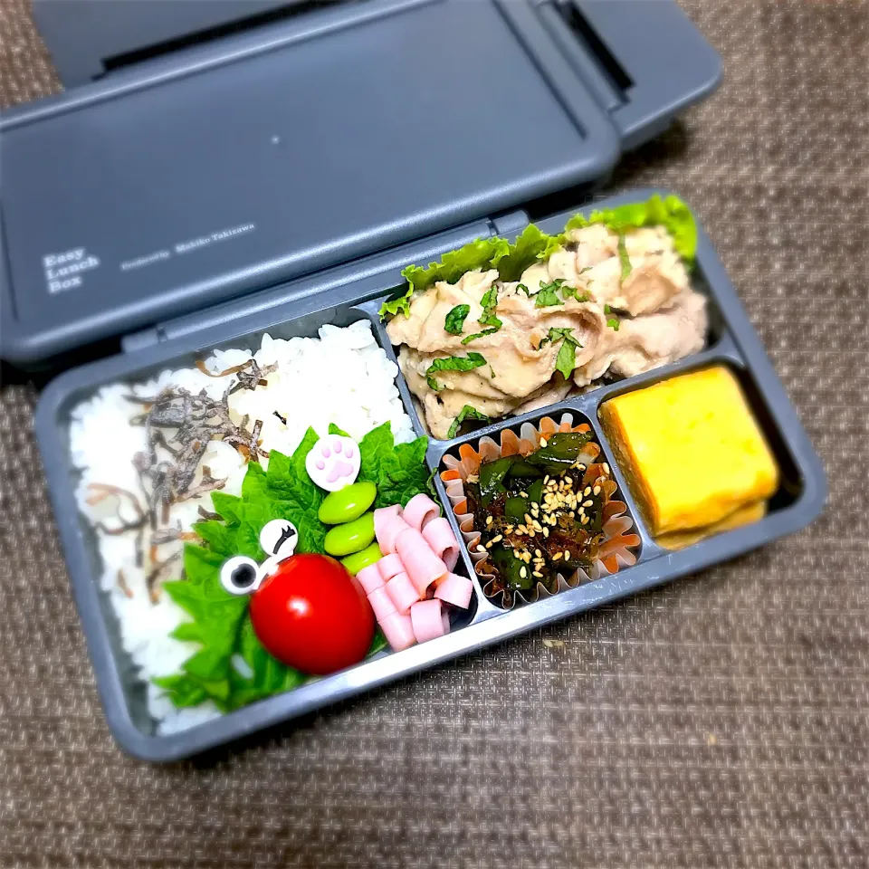 SJK弁当🍱〜豚しゃぶ胡麻ダレ・玉子焼き・ししとう甘辛・花ハム・枝豆|華恋さん