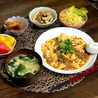 Snapdishの料理写真:麻婆豆腐定食|a_-sさん