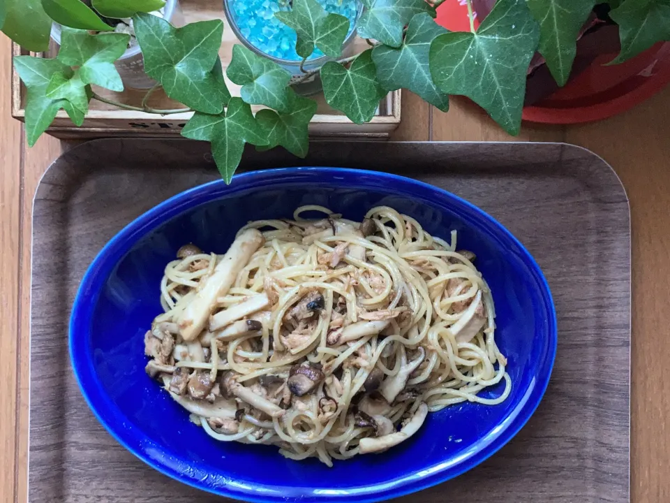 きのことツナの和風ペペロンチーノ🍝バター醤油仕立て🍀|gunlove❤さん