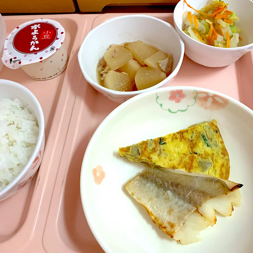 Snapdishの料理写真:入院中の晩ごはん‼︎ 30 June|Yoshinobu Nakagawaさん