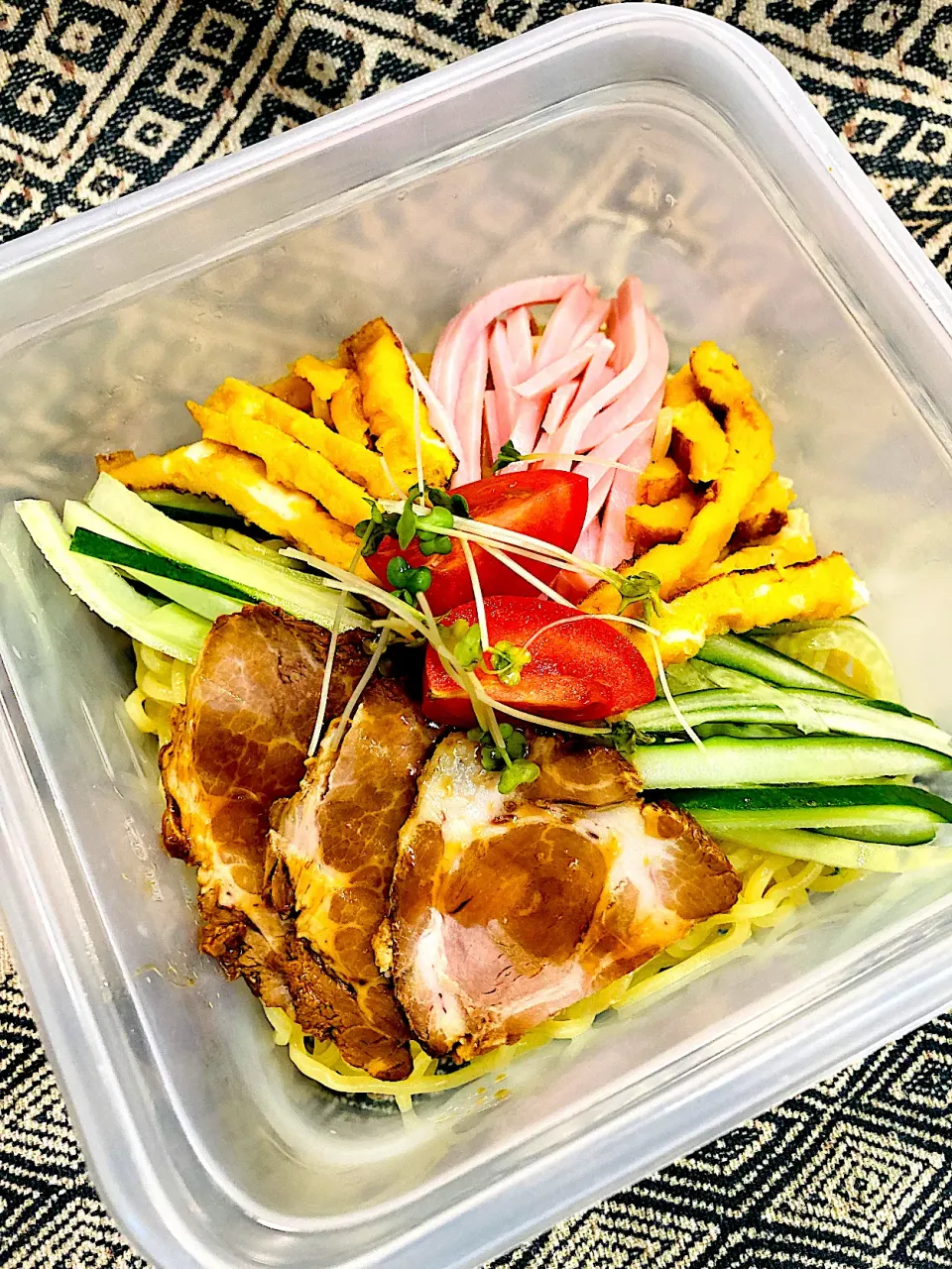 Snapdishの料理写真:冷やし中華弁当٩(ˊᗜˋ*)و|やっちさん